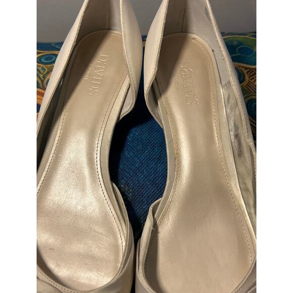 David’s Bridal White Satan Open Toe Wedge Shoes, Rebecca SZ 10, 1 1/2 Heel - Picture 7 of 9